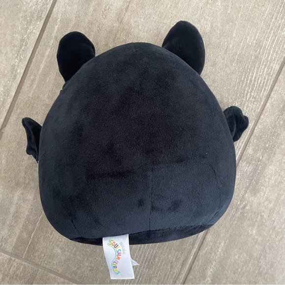 Squishmallows Emily the Bat Black - Picture 2 of 11